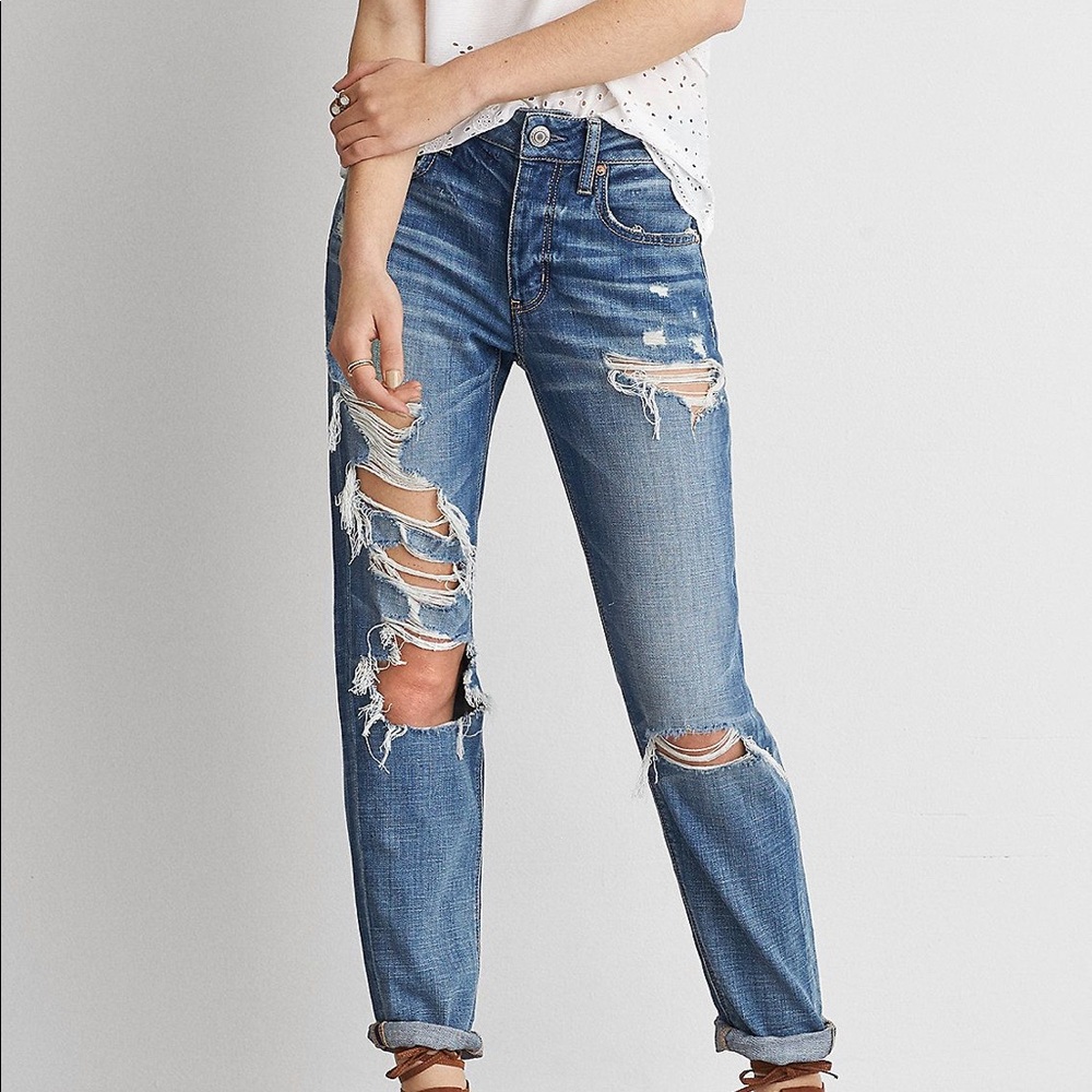 American Eagle High-Waisted Tomgirl Jean